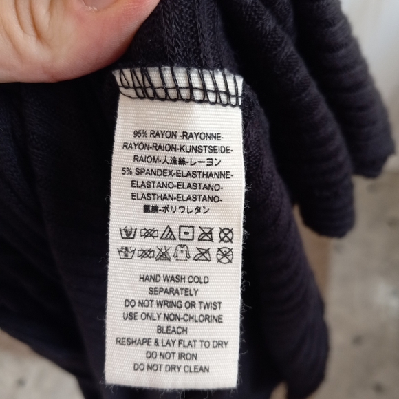 We the Free Lover Ribbed Split Back Black Sweater Womens Sz XS - Picture 9 of 10